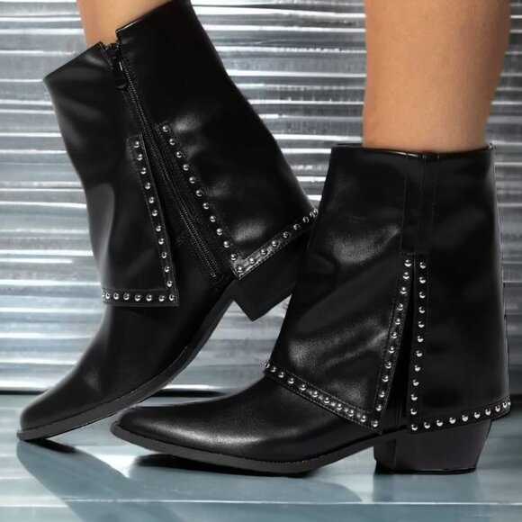 Brand new 🖤Womens The Farm Black Studded Pointed Toe Ankle Flap - Picture 2 of 5